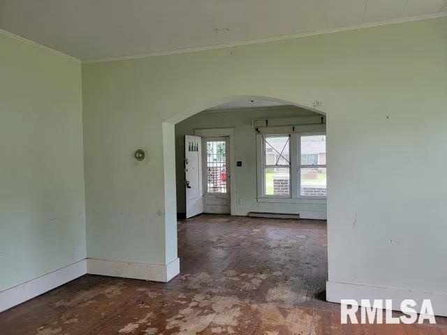 $39,700 | 501 South Dean Street, Royalton, IL 62983