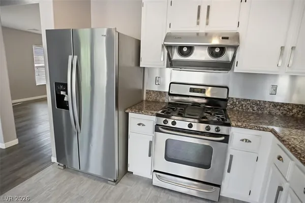$2,400 | 932 Purdy Lodge Street, Las Vegas, NV 89135