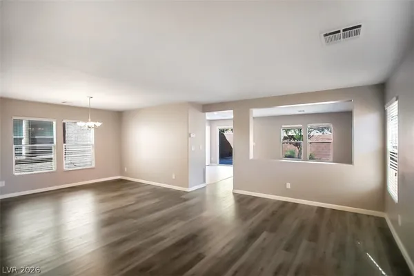 $2,400 | 932 Purdy Lodge Street, Las Vegas, NV 89135