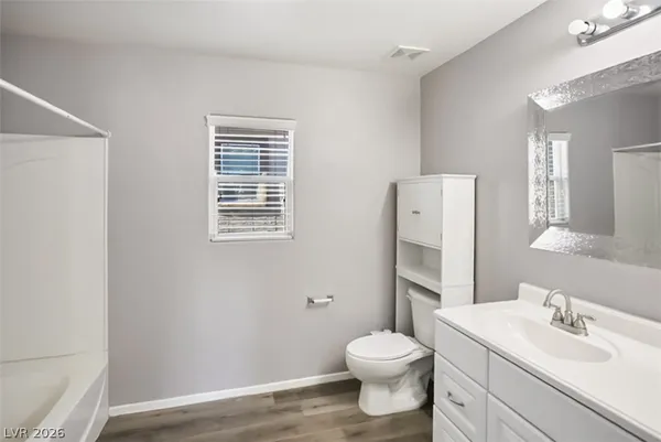 $2,400 | 932 Purdy Lodge Street, Las Vegas, NV 89135
