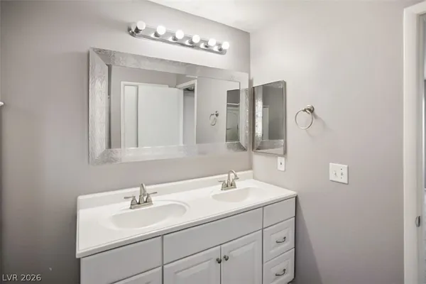 $2,400 | 932 Purdy Lodge Street, Las Vegas, NV 89135
