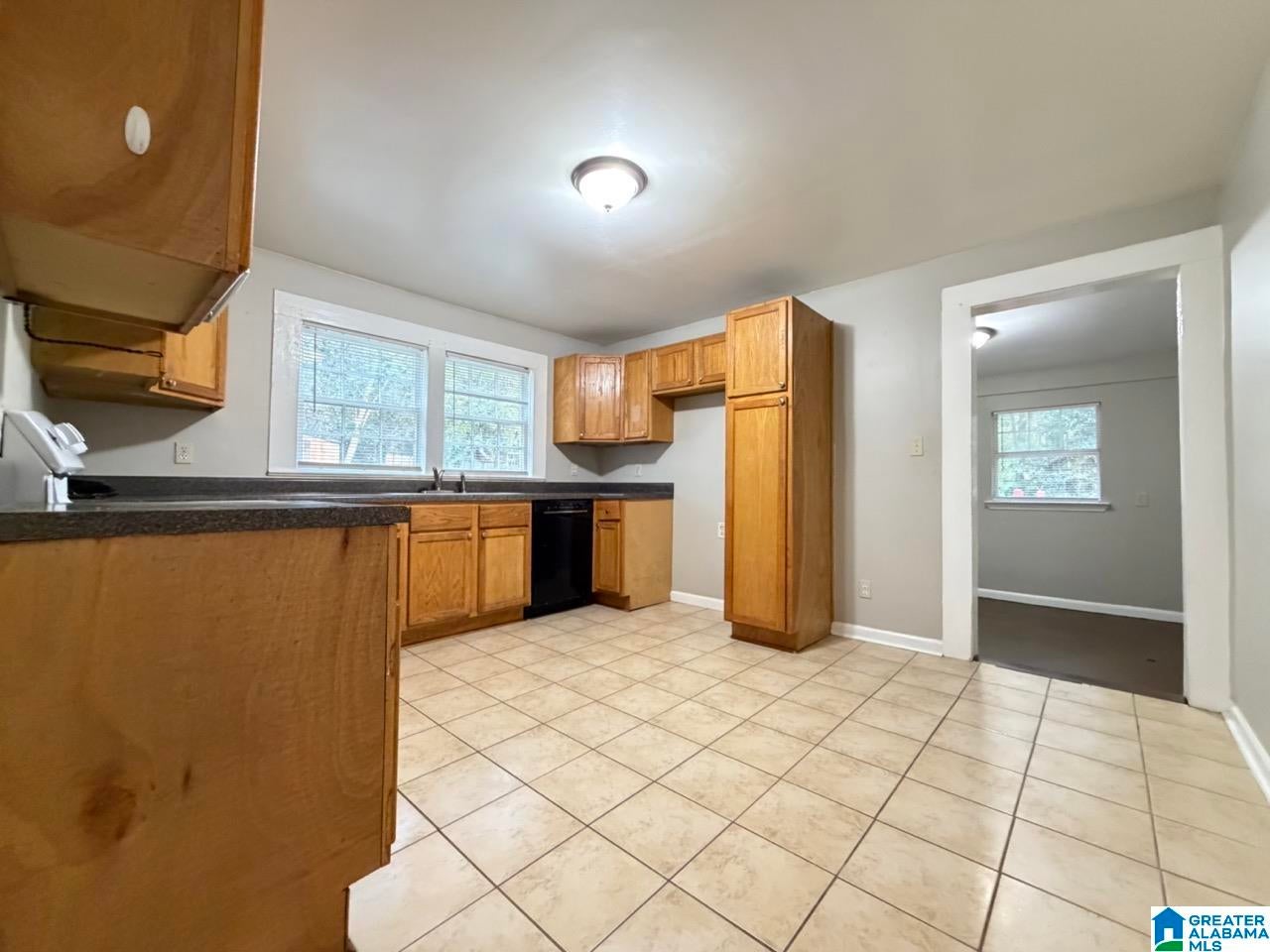 511 Tupelo Way Center Point, AL 35215 - Photo 6 of 11 Gallery Image 6