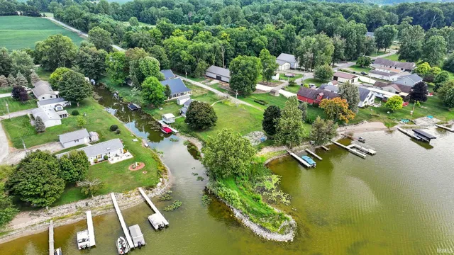 $459,000 | 160 Ln 160A Turkey Lake, Hudson, IN 46747