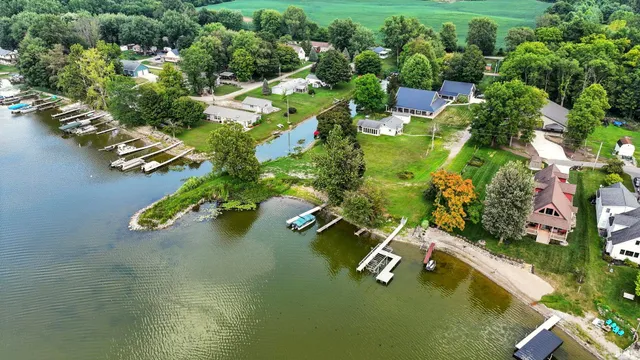 $459,000 | 160 Ln 160A Turkey Lake, Hudson, IN 46747