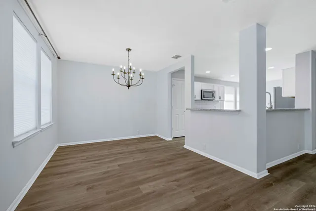 $2,000 | 22106 Ruby Run, San Antonio, TX 78259