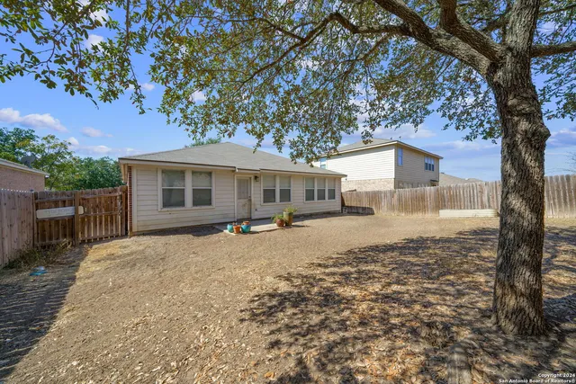 $2,000 | 22106 Ruby Run, San Antonio, TX 78259