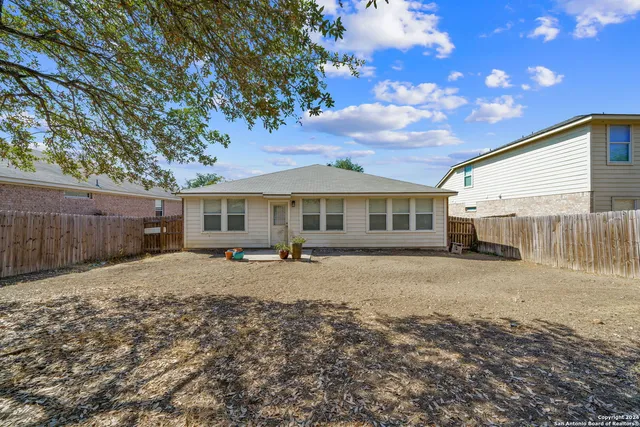 $2,000 | 22106 Ruby Run, San Antonio, TX 78259