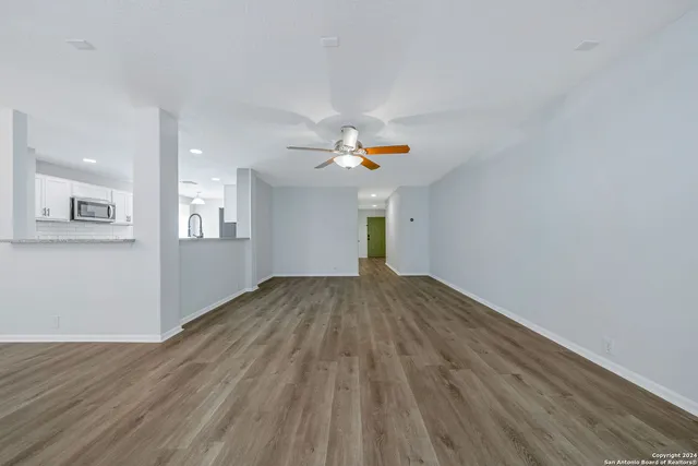 $2,000 | 22106 Ruby Run, San Antonio, TX 78259