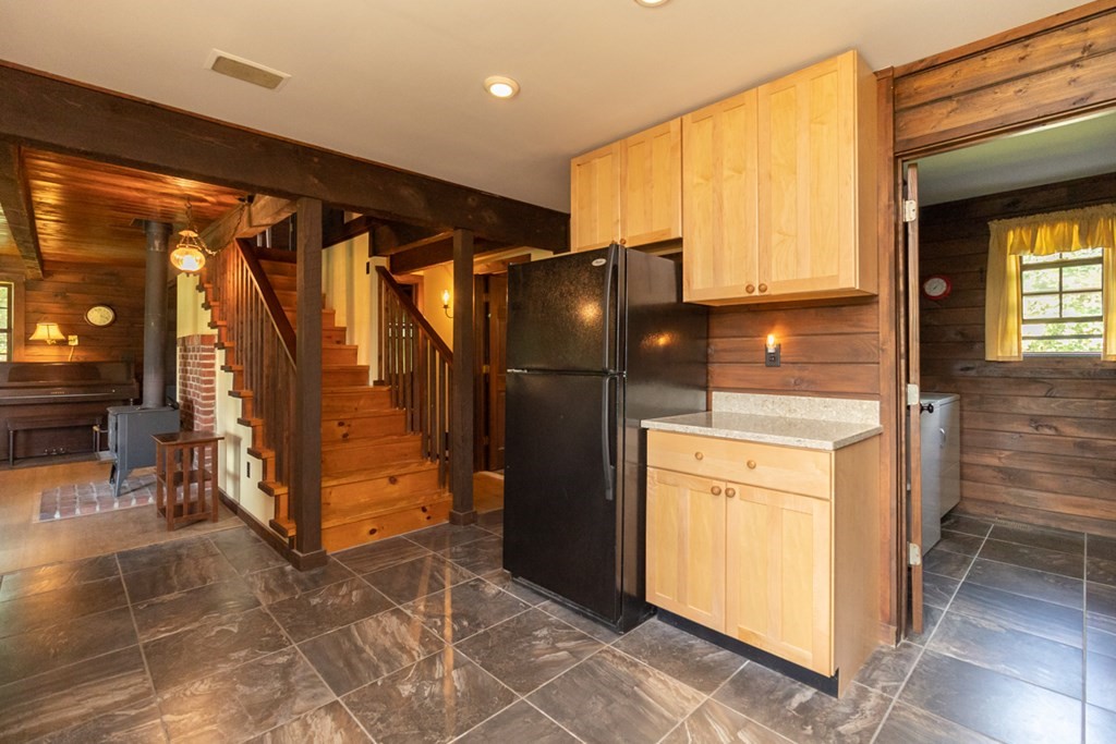 8 Westbrook Road South Hadley, MA 01075 - Photo 15 of 38 Gallery Image 15