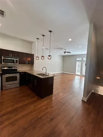 $3,095 | 5711 Ross Avenue, Unit 9, Dallas, TX 75206