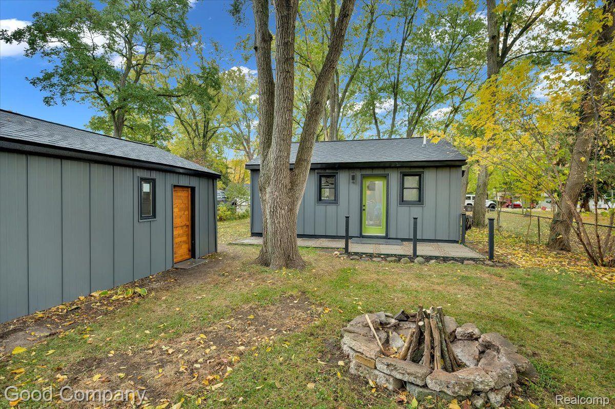 5136 Reymont Road Waterford, MI 48327 - Photo 18 of 24 Gallery Image 18