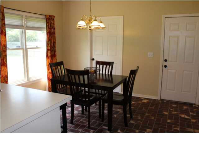 223 Clark Farms Road Madison, MS 39110 - Photo 14 of 33 Breakfast Area