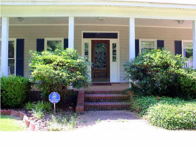 223 Clark Farms Road Madison, MS 39110 - Photo 3 of 33 Front Entrance