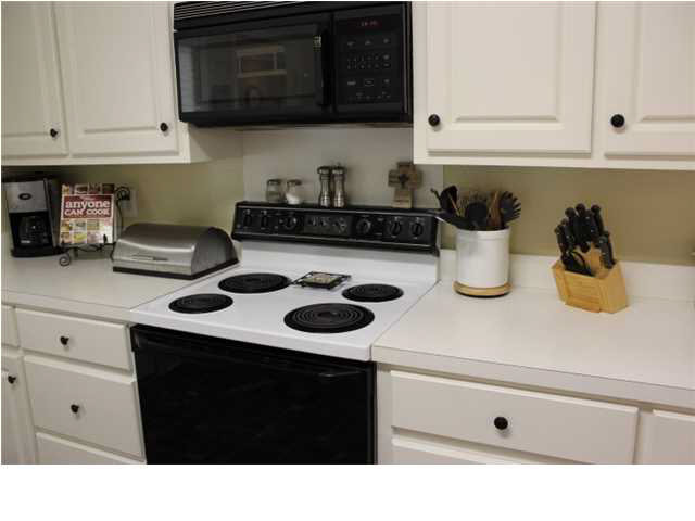 223 Clark Farms Road Madison, MS 39110 - Photo 10 of 33 Kitchen