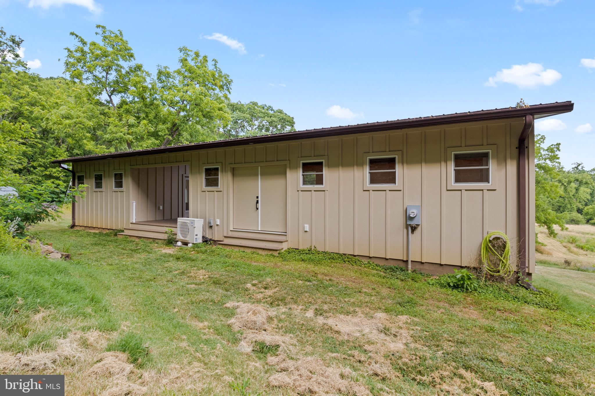 12336 Moss Hollow Road Markham, VA 22643 - Photo 33 of 43 Rear of Artist Studio
