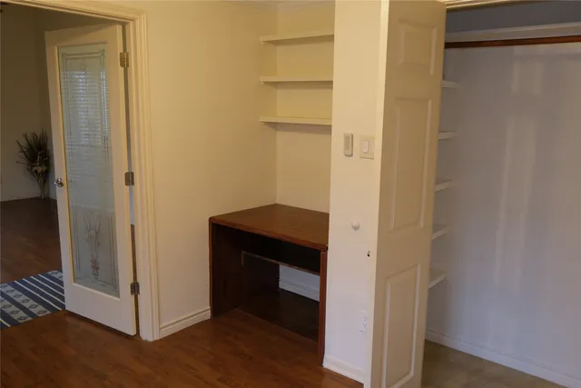 $1,490 | 2001 Bering Drive, Unit 2F, Houston, TX 77057