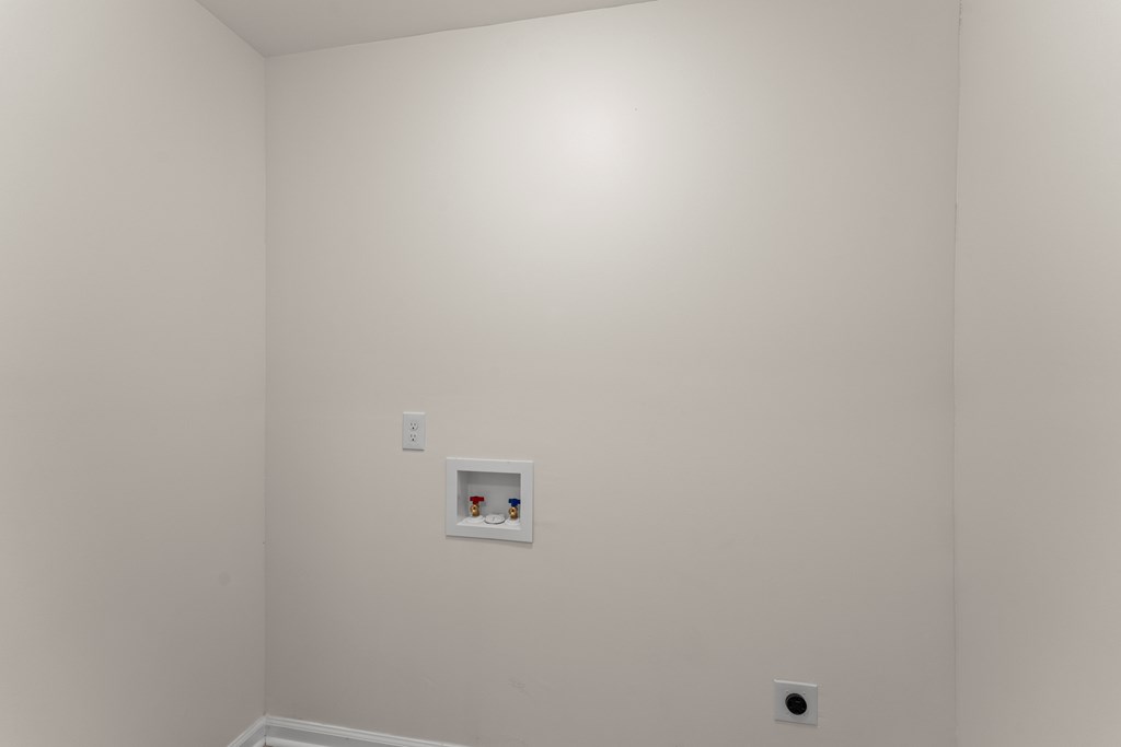 5915 Frazier Drive Columbus, GA 31909 - Photo 10 of 28 a view of a small space