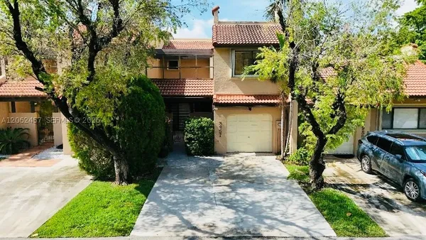 $4,000 | 3957 Adra Avenue, Unit F49, Doral, FL 33178