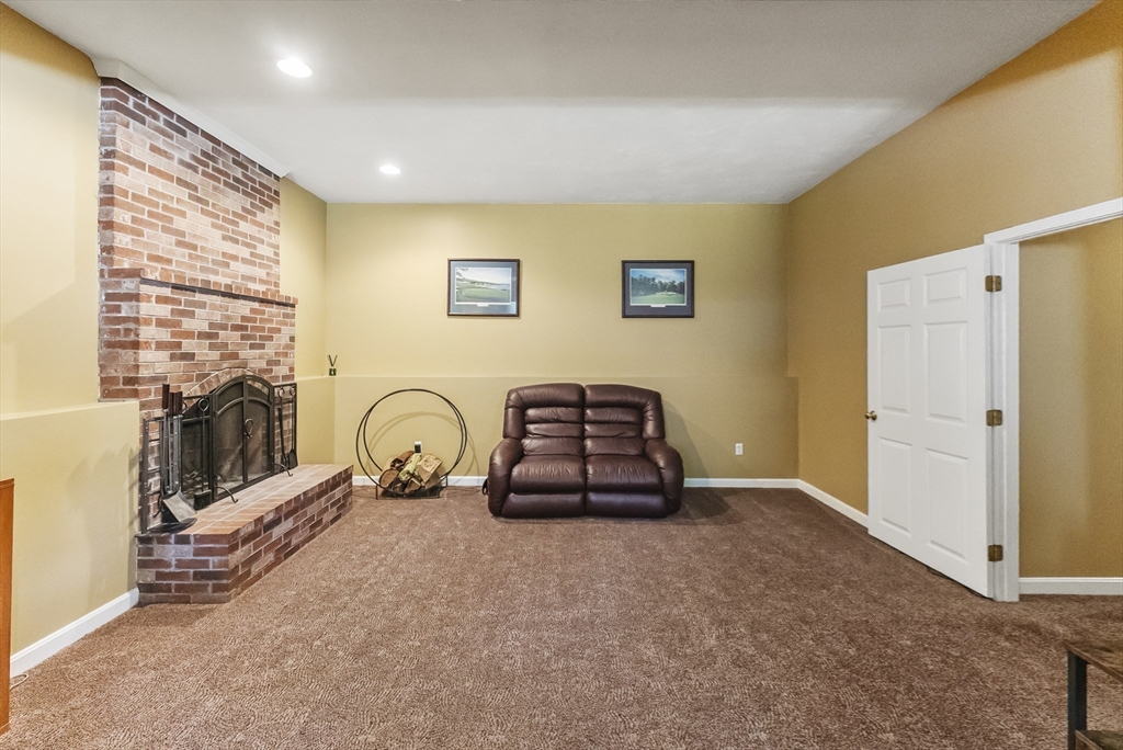 67 Roxy Cahoon Road Plymouth, MA 02360 - Photo 22 of 37 a view of a livingroom with furniture