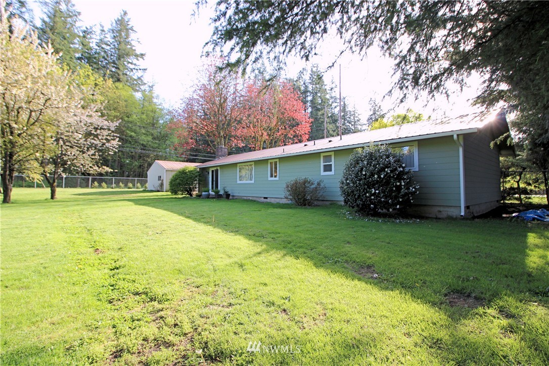 8110 Stein Road Custer, WA 98240 - Photo 7 of 24