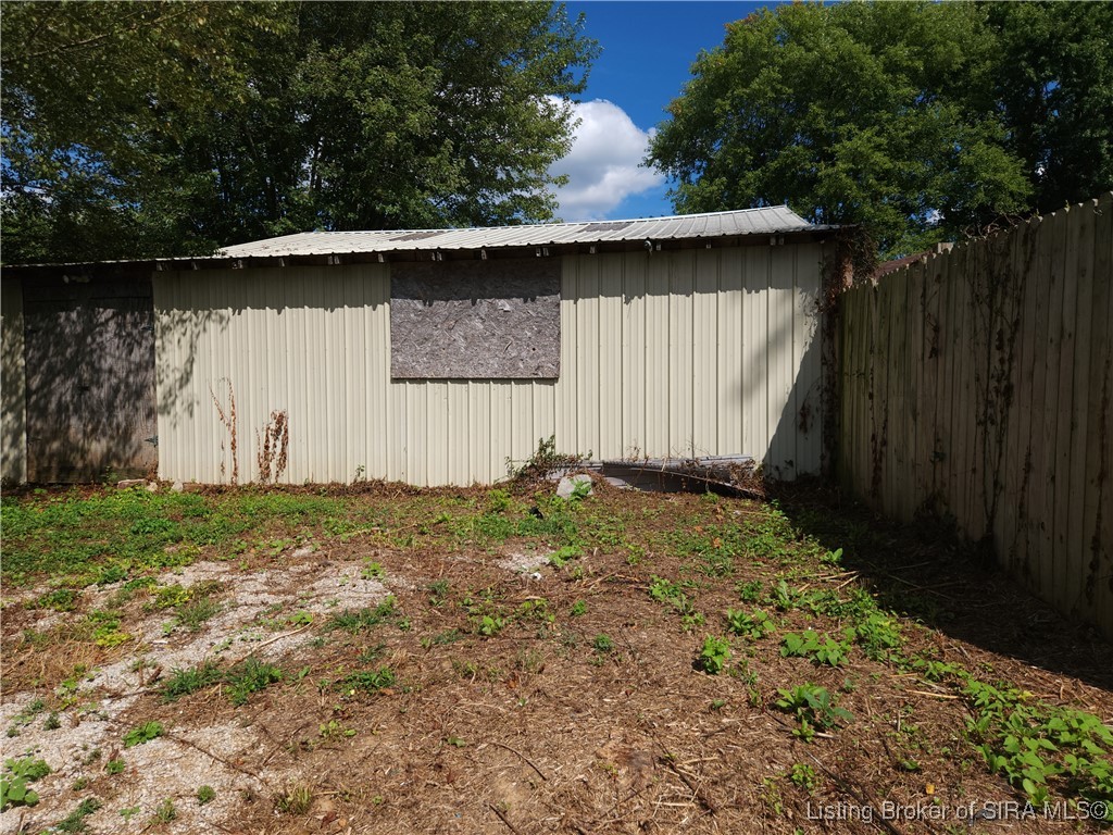 7955 Clover Valley Road Ramsey, IN 47166 - Photo 21 of 25 Garage/Storage