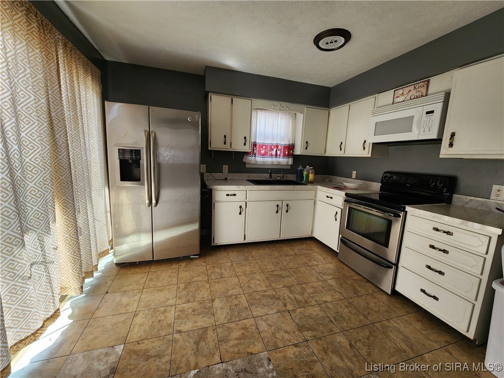 7955 Clover Valley Road Ramsey, IN 47166 - Photo 6 of 25 Kitchen