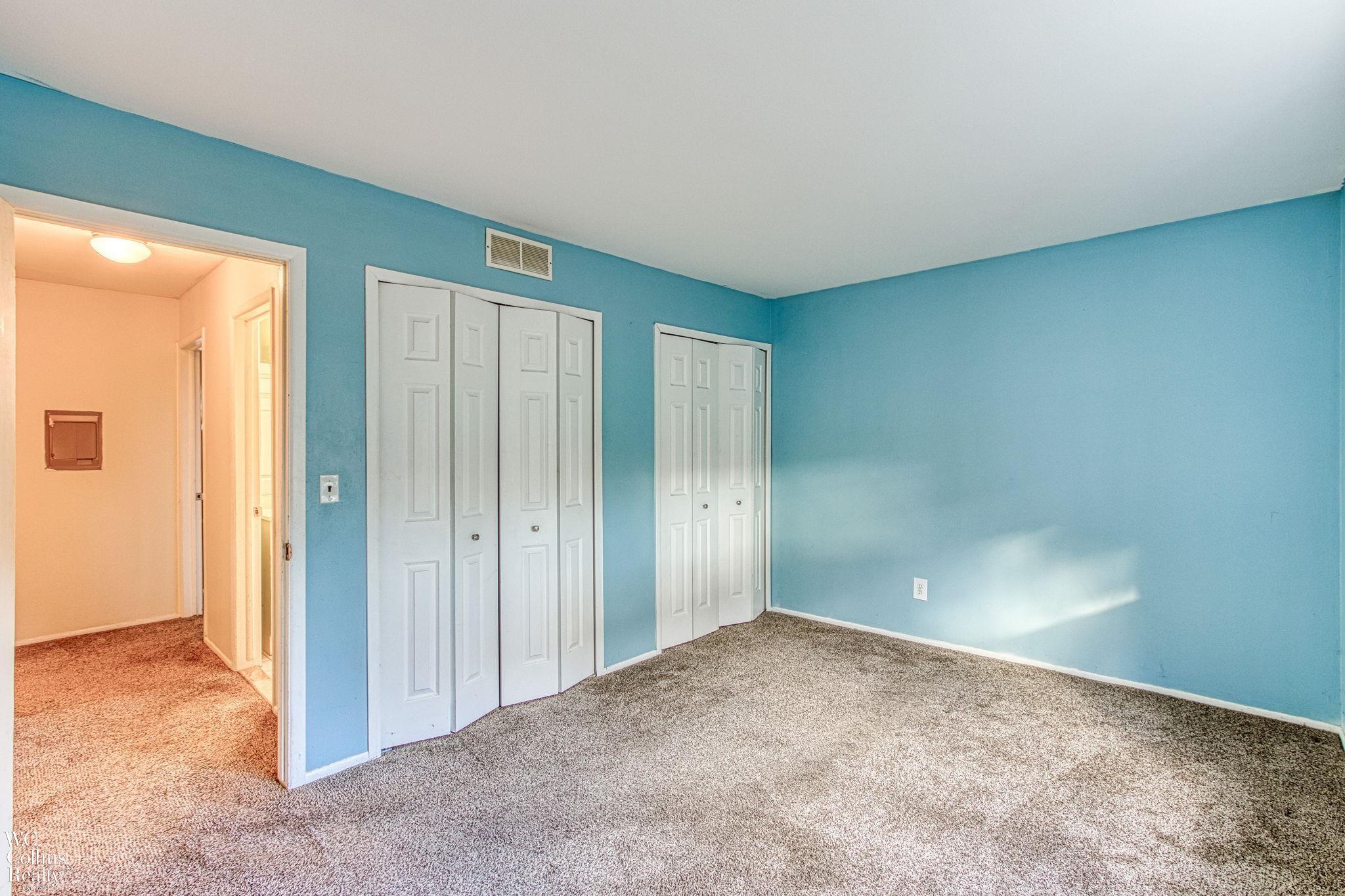 29281 Hayes Road Warren, MI 48088 - Photo 19 of 39