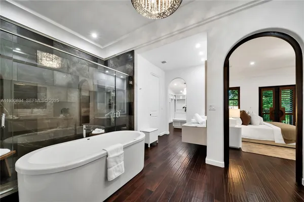 $14,000,000 | 8301 Southwest 53rd Avenue, Miami, FL 33143