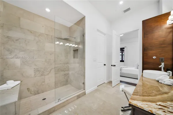$14,000,000 | 8301 Southwest 53rd Avenue, Miami, FL 33143