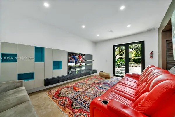 $14,000,000 | 8301 Southwest 53rd Avenue, Miami, FL 33143