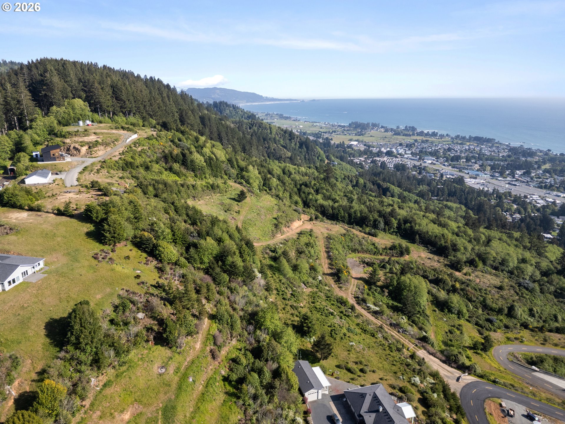 Dale Court, Unit 2 Brookings, OR 97415 - Photo 8 of 13 a view of a city