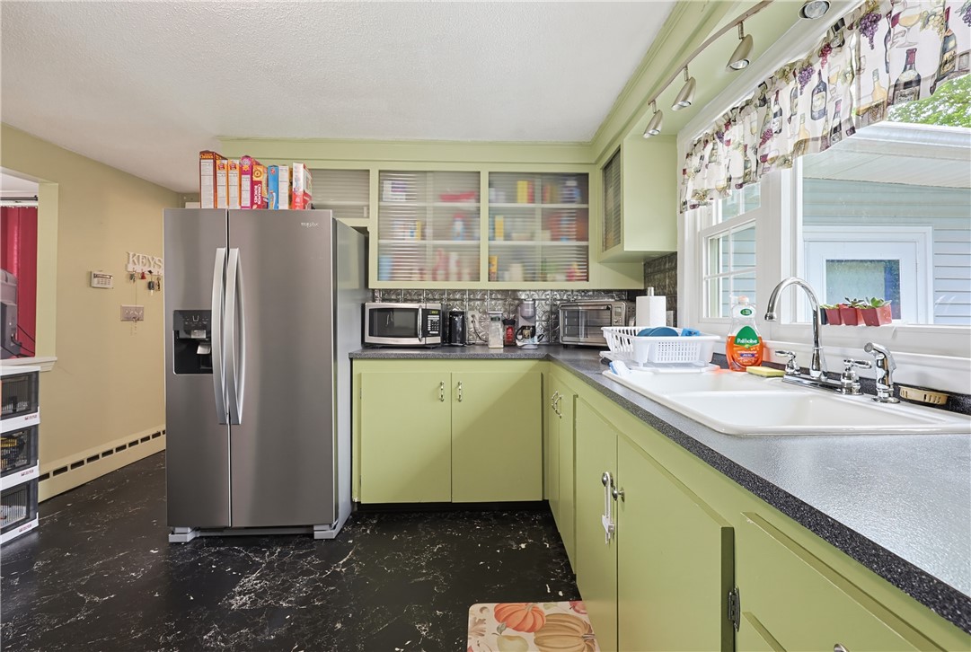 102 Grace Street Woonsocket, RI 02895 - Photo 16 of 44