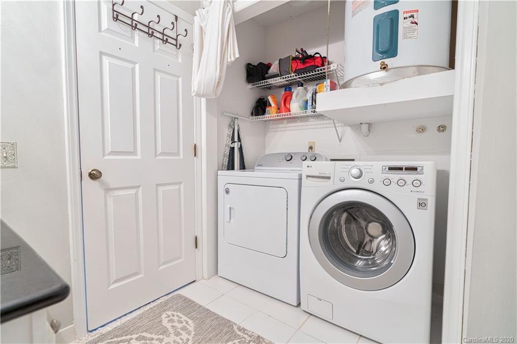 308 Queens Road, Unit 33 Charlotte, NC 28204 - Photo 20 of 35