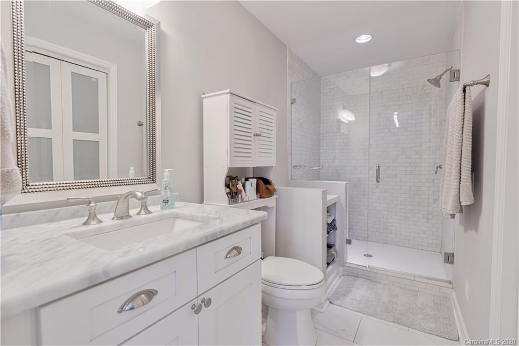 308 Queens Road, Unit 33 Charlotte, NC 28204 - Photo 27 of 35