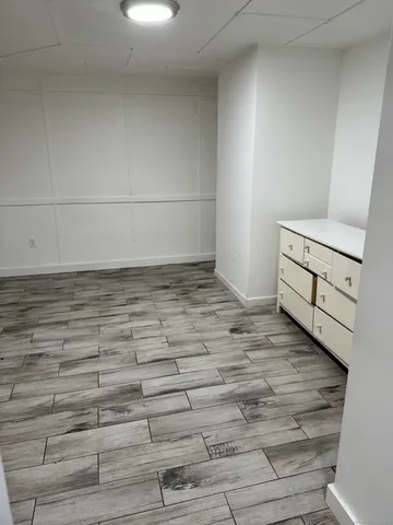 a view of utility room