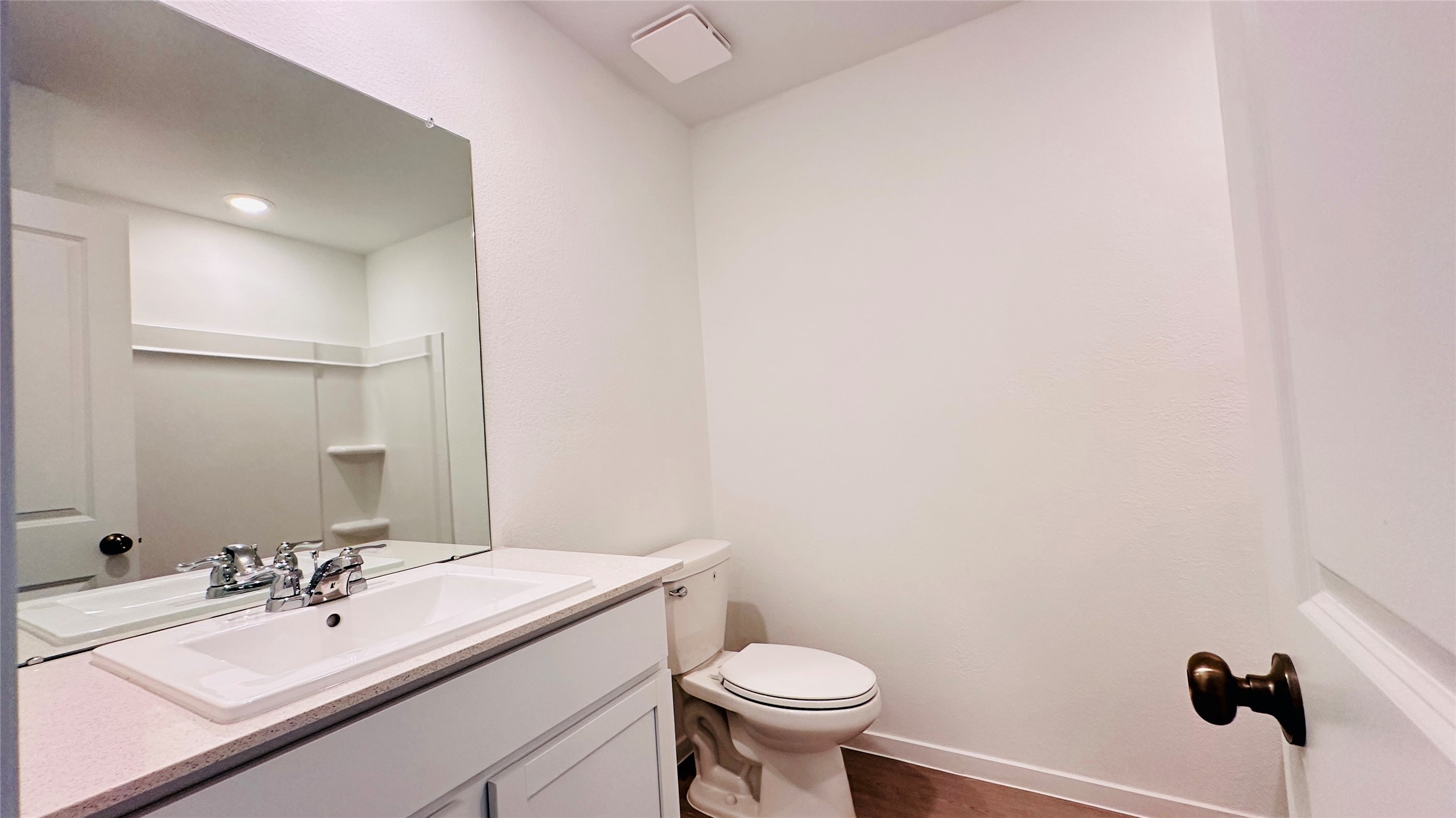206 Amy Street Angleton, TX 77515 - Photo 5 of 39