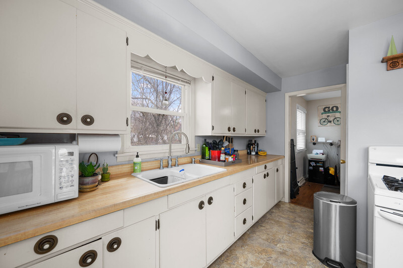 1612 31st Street A Moline, IL 61265 - Photo 7 of 25