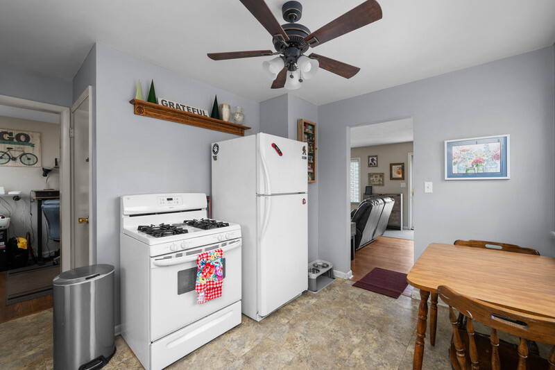 1612 31st Street A Moline, IL 61265 - Photo 8 of 25