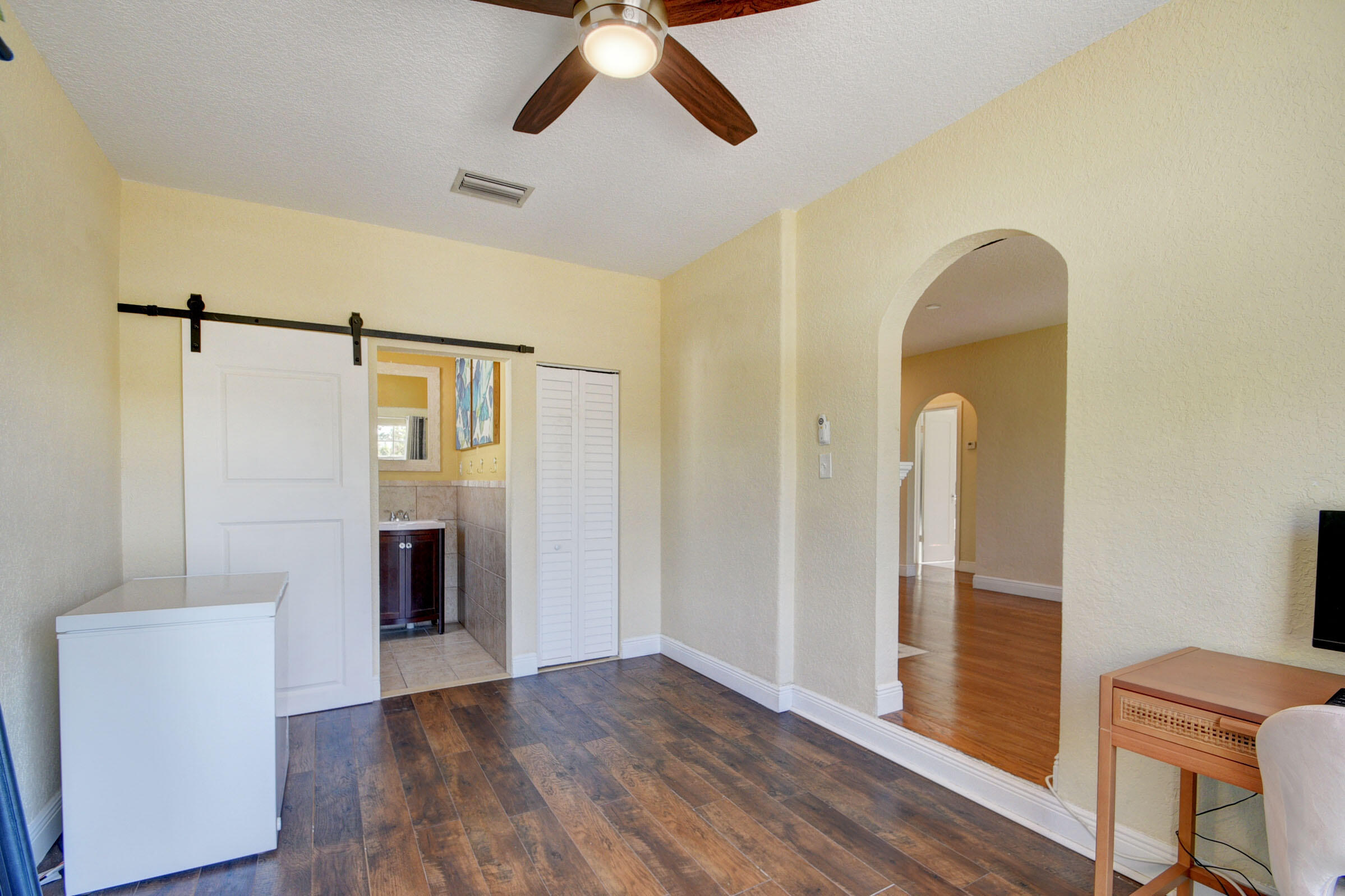 721 Hampton Road West Palm Beach, FL 33405 - Photo 9 of 32 Bedroom