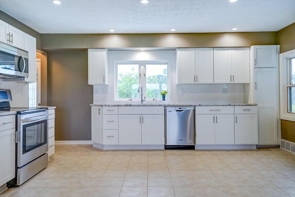 2160 Lewis Center Road Lewis Center, OH 43035 - Photo 13 of 40 Gallery Image 13