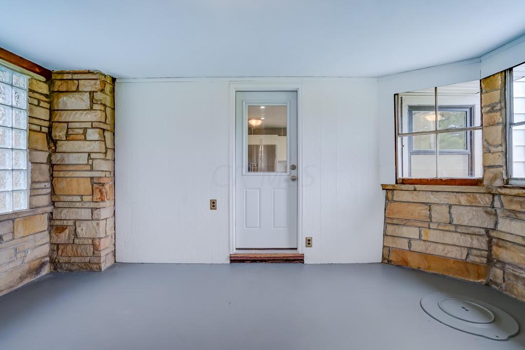 2160 Lewis Center Road Lewis Center, OH 43035 - Photo 21 of 40 Gallery Image 21