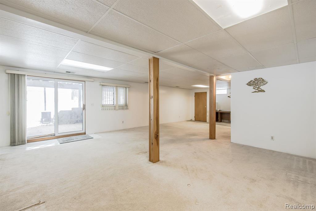 5131 West Harvard Road Clarkston, MI 48348 - Photo 34 of 48