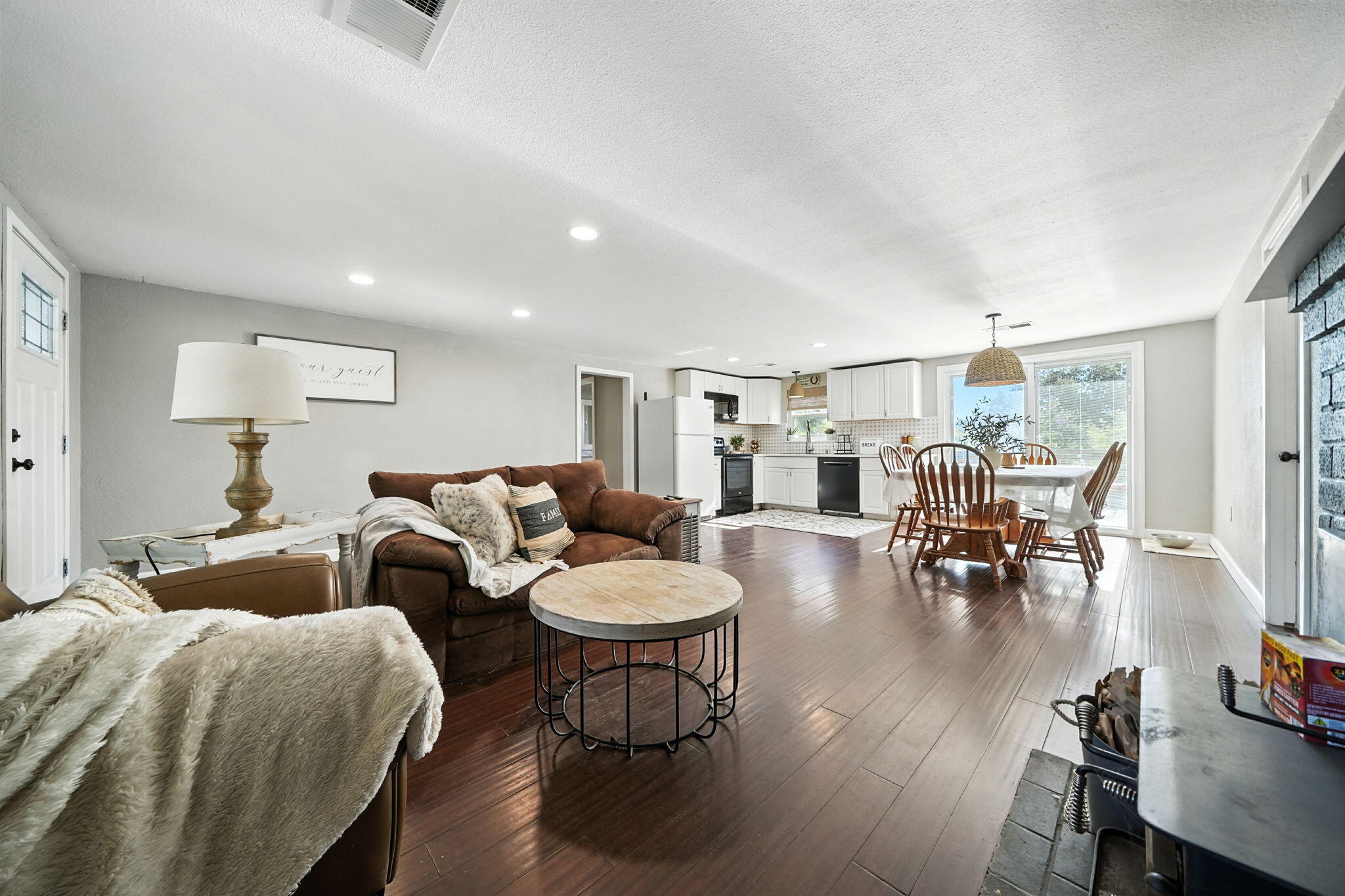 22945 Adobe Road Cottonwood, CA 96022 - Photo 8 of 40 a living room with furniture and wooden floor