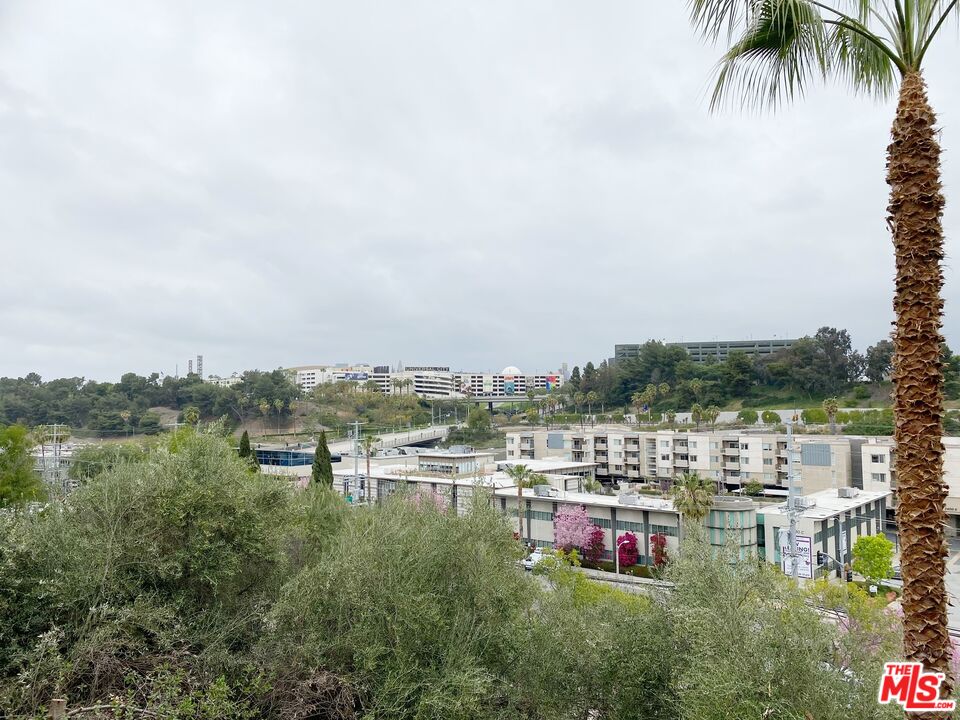 3352 Oak Glen Drive Los Angeles, CA 90068 - Photo 16 of 16