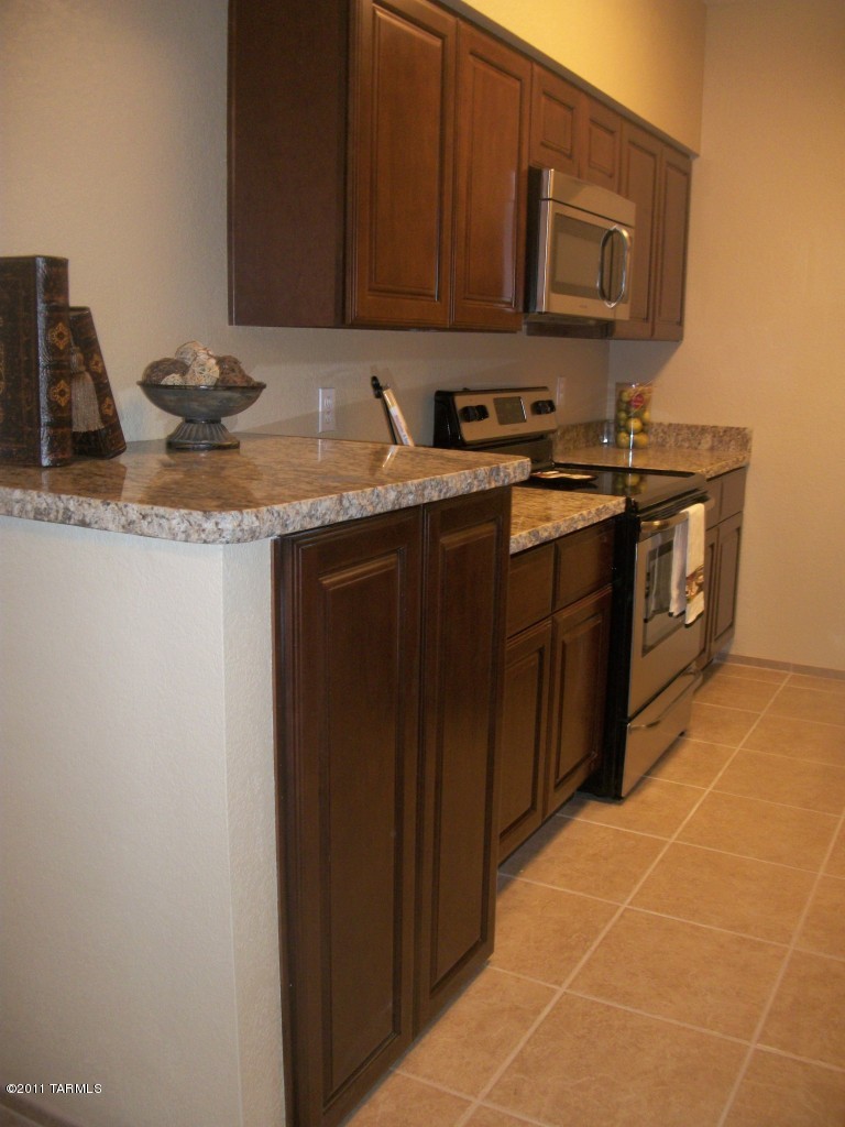 5500 North Valley View Road, Unit 110 Tucson, AZ 85718 - Photo 8 of 20