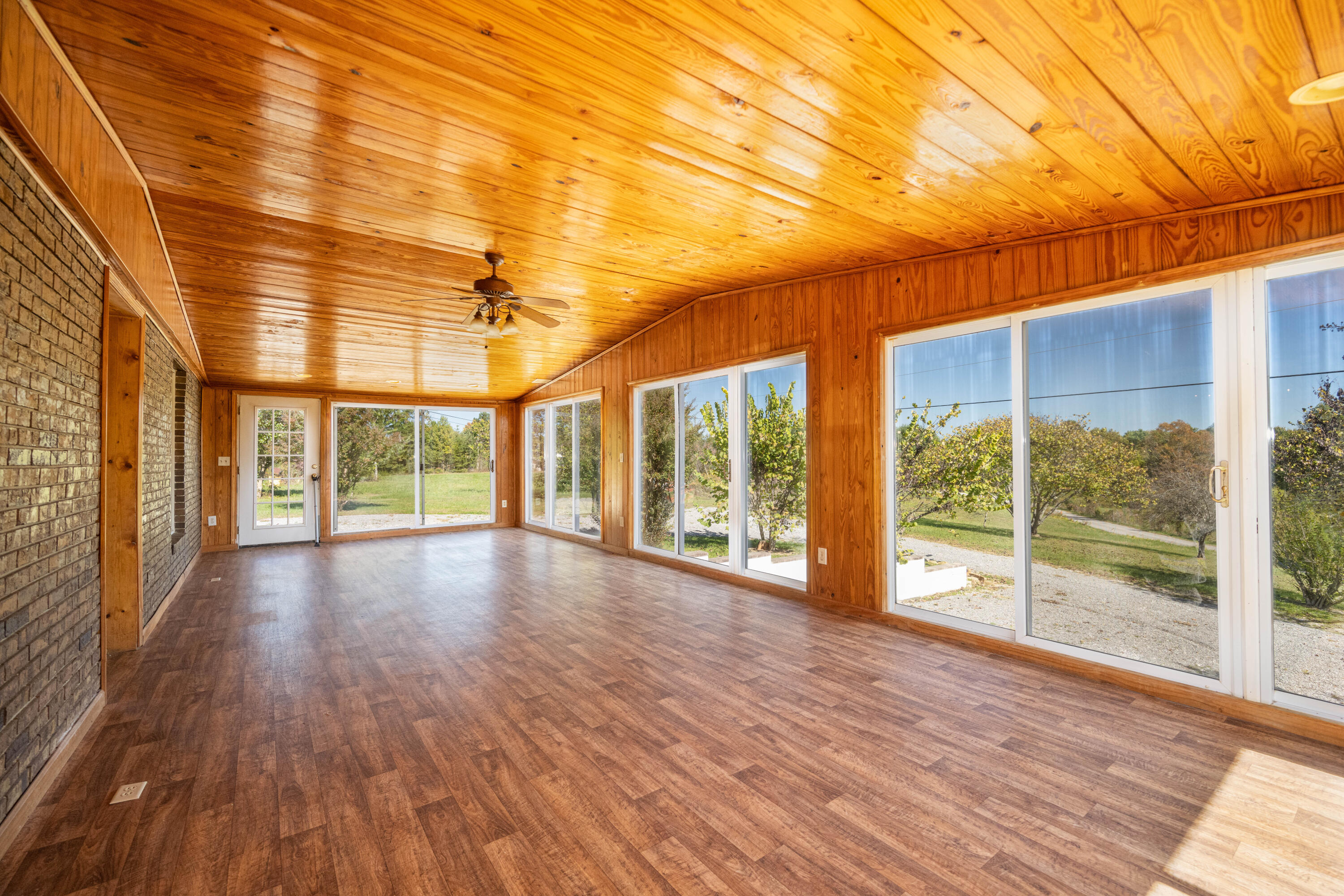 271 Doug Anderson Road Palmer, TN 37365 - Photo 5 of 24 _DSC8470-Edit