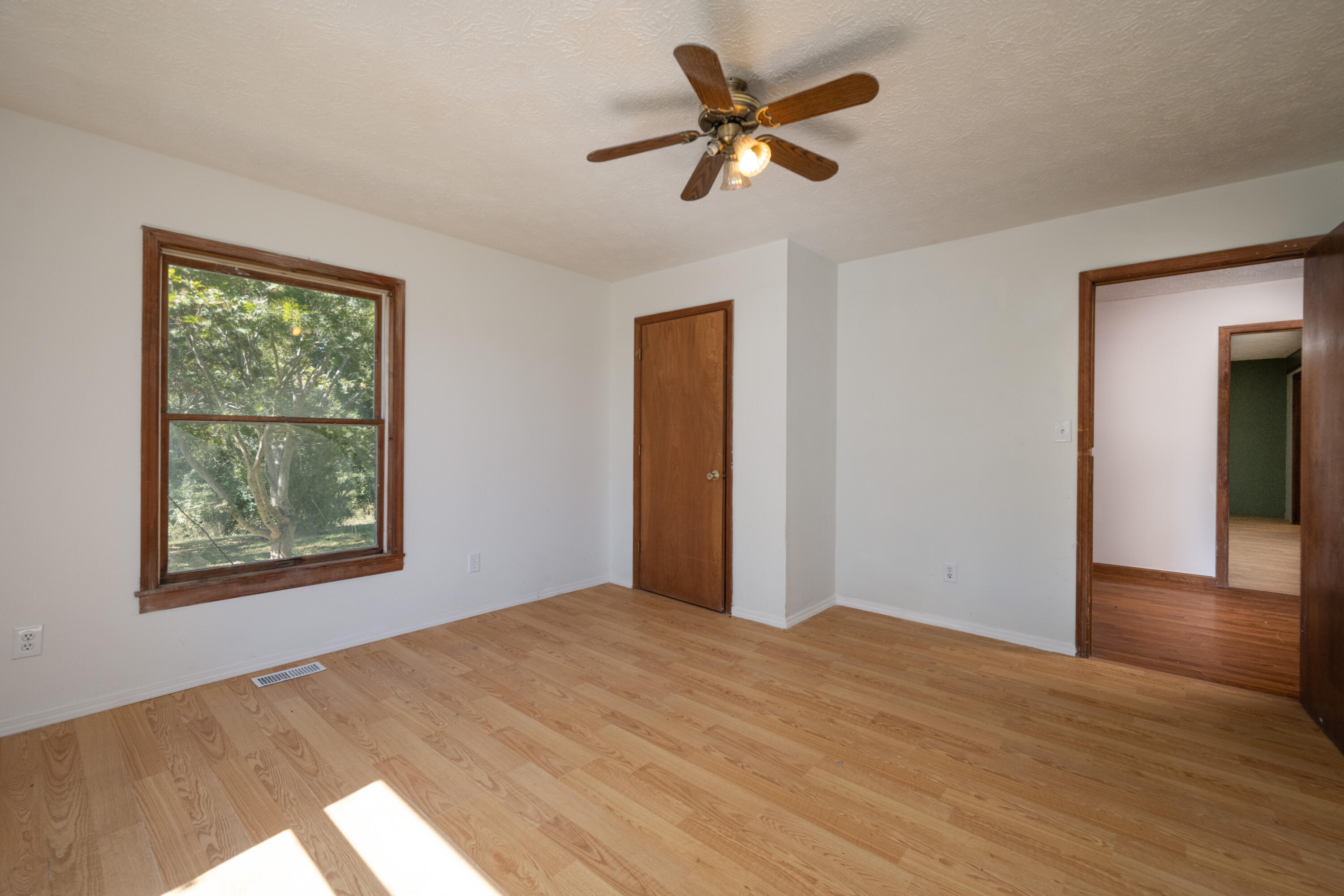 271 Doug Anderson Road Palmer, TN 37365 - Photo 9 of 24 _DSC8345-Edit