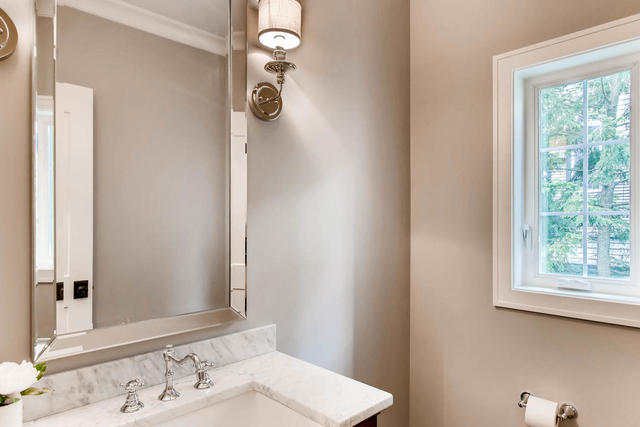 103 Bloomingbank Road Riverside, IL 60546 - Photo 12 of 25