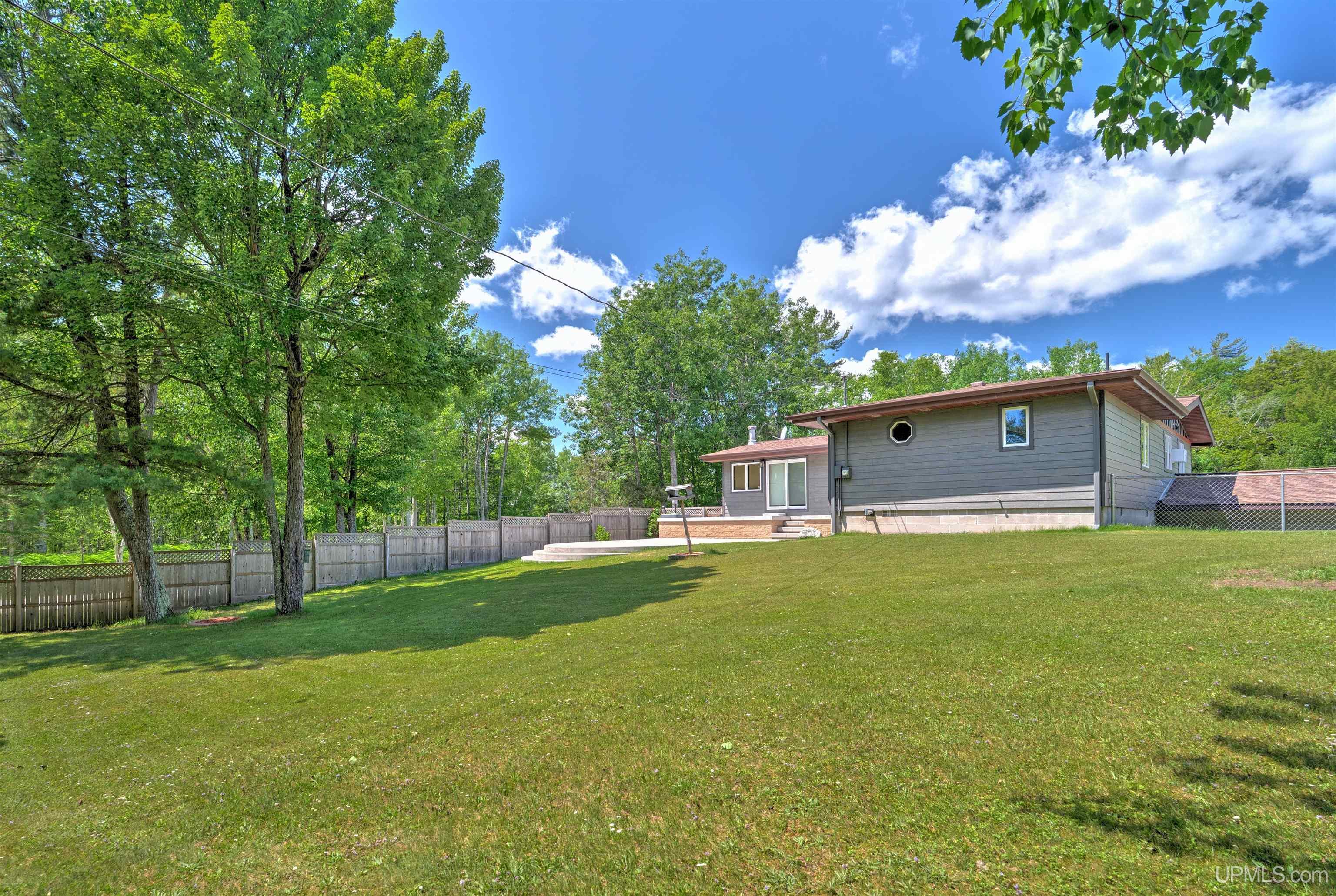 506 N East Gulliver Lake Road Gulliver, MI 49840 - Photo 37 of 46