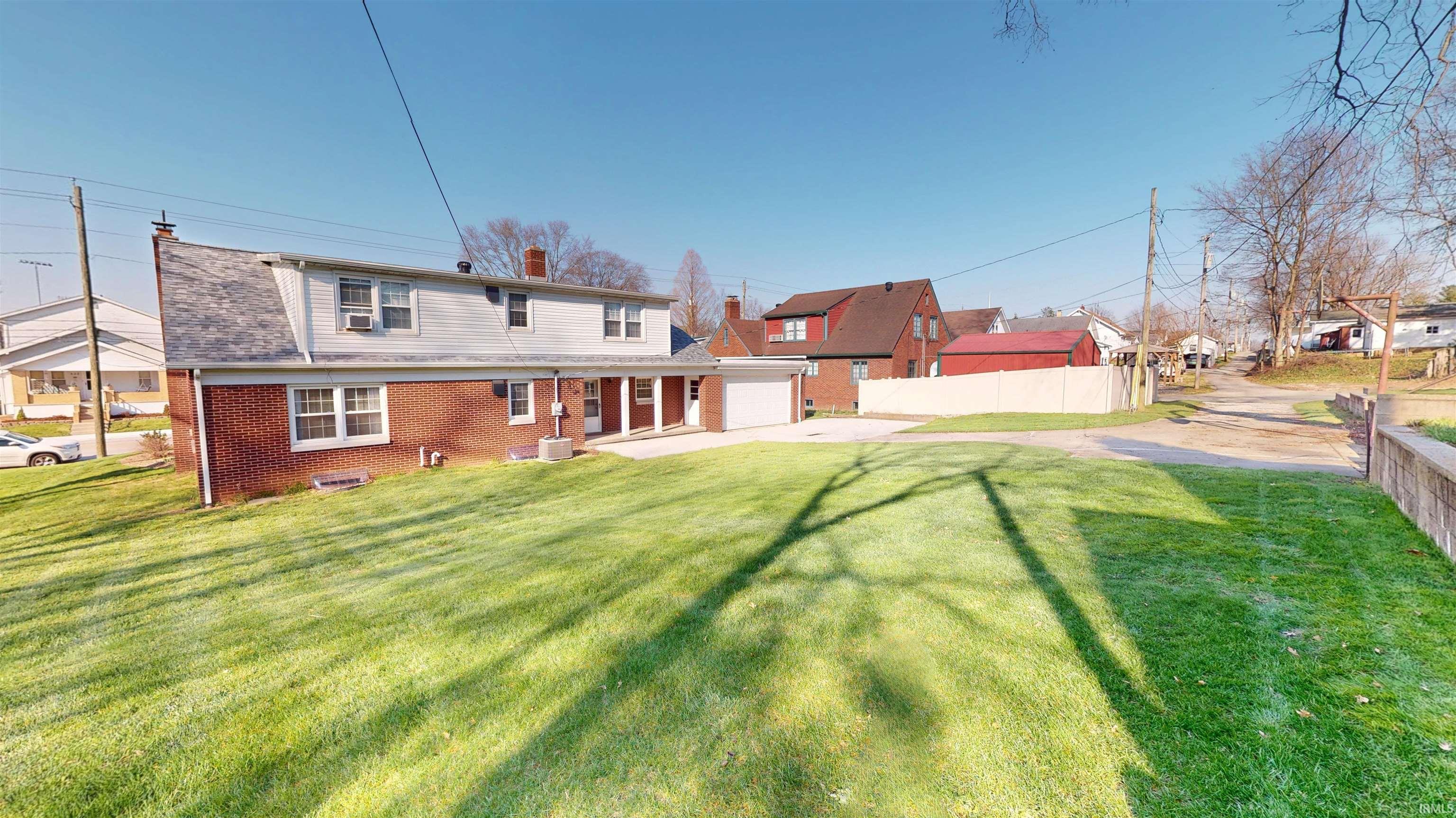 421 West 8th Street Jasper, IN 47546 - Photo 3 of 29